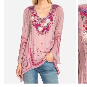 Current style Johnny was wish stitch top